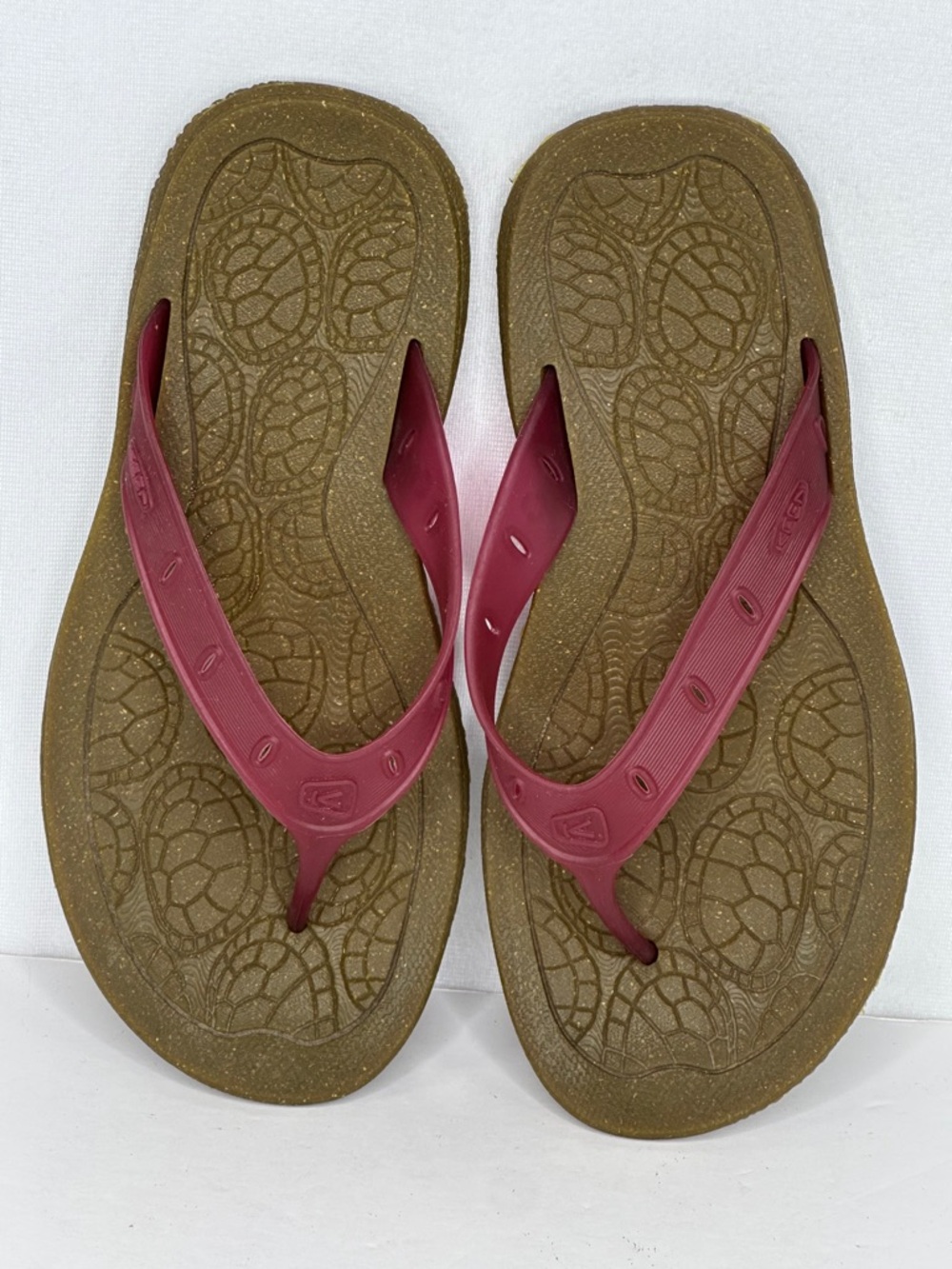 Keen Flip Flop Sandals - Burgundy Strap, Brown Turtle Shell Footbed Rubber Sz 7‎